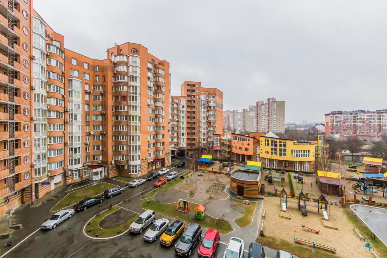 Комфортная Двухкомнатная Квартира Возле Метро Академгородок Kyjev Exteriér fotografie